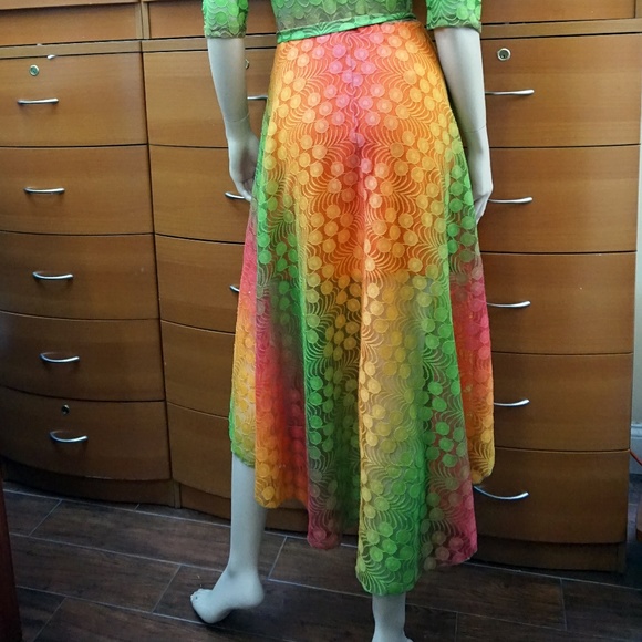 PROM ASYMMETRICAL LACE DRESS MADE IN EUROPE - Picture 6 of 7